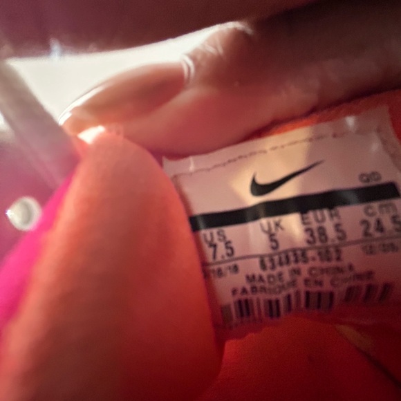 Nike Huaraches, size 7.5 - Picture 4 of 5